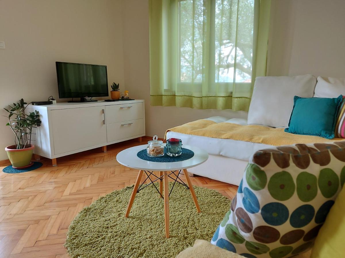 Apartments Iva Tivat Buitenkant foto